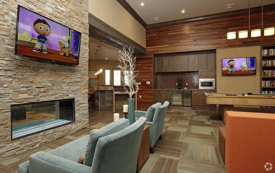 Resident Lounge at Arbours at Crown Point, Ocoee, FL, 34761
