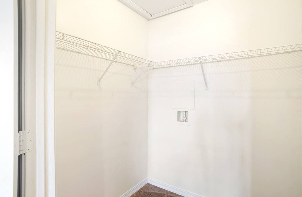 Arbors at Natchez Trace Closet