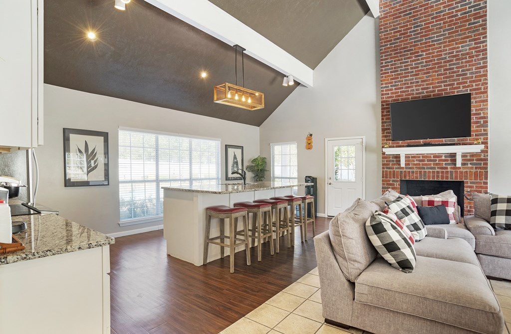 Arbors at Natchez Trace Clubhouse