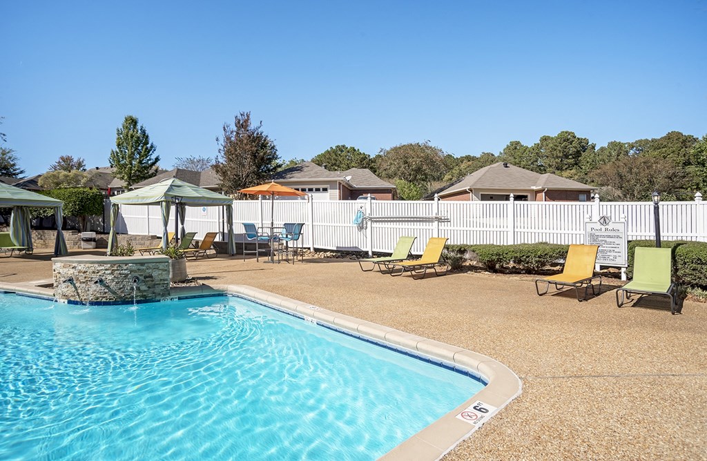 Arbors at Natchez Trace Pool
