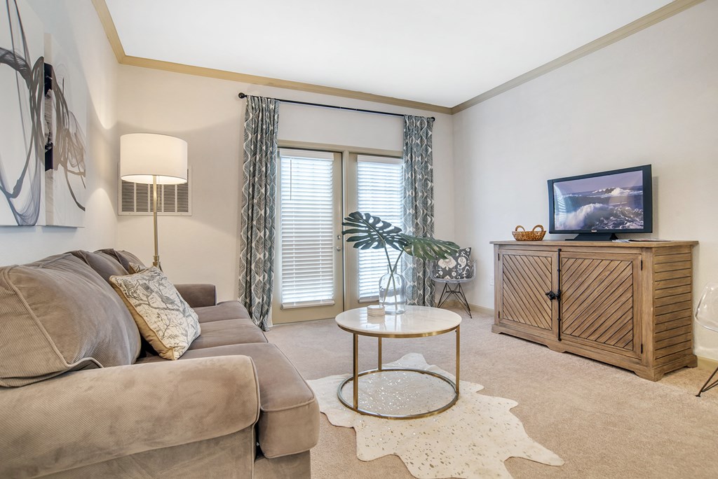 Living Room at Broadstreet at EastChase Apartments, Montgomery, 36117