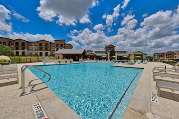 Estraya Pool - Photo Gallery 2