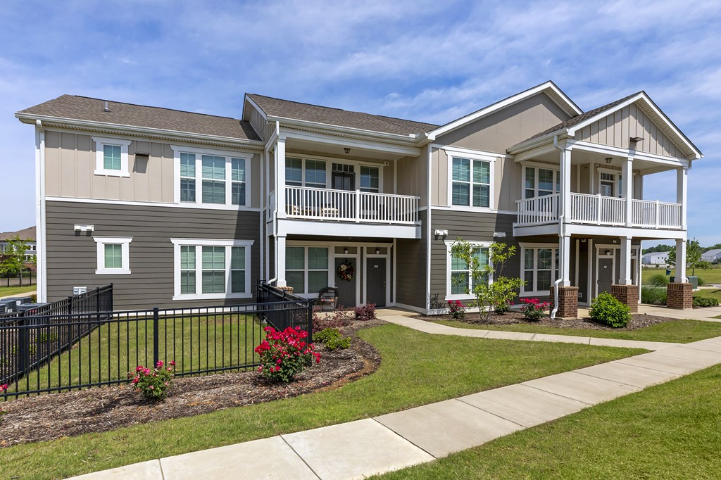 Green Space Trails at The Villas at Germantown, Tennessee