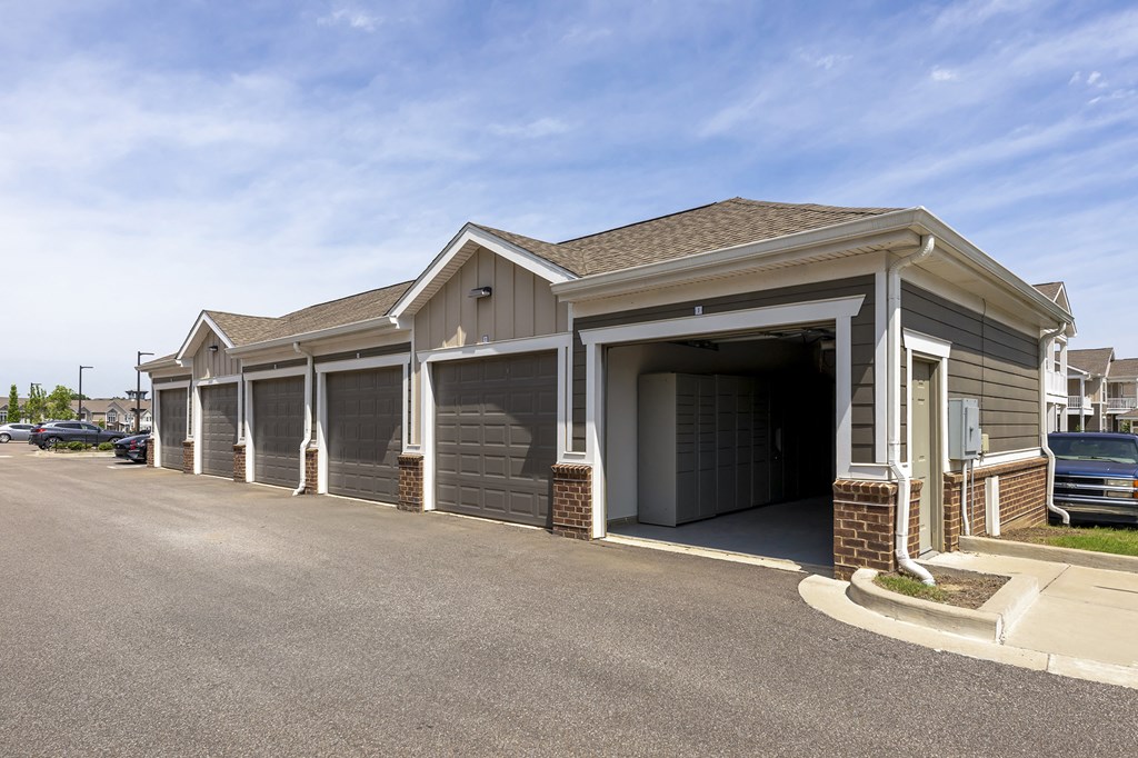 Garages Available at The Villas at Germantown, Memphis, Tennessee