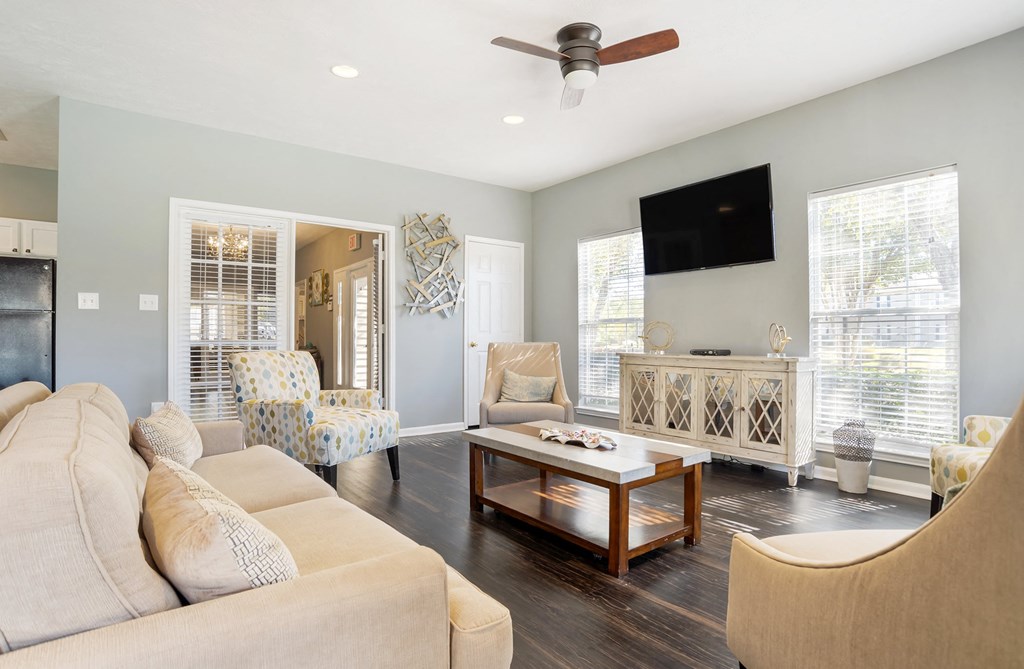 Leasing Office at Grand at Pearl Apartments, Mississippi, 39208