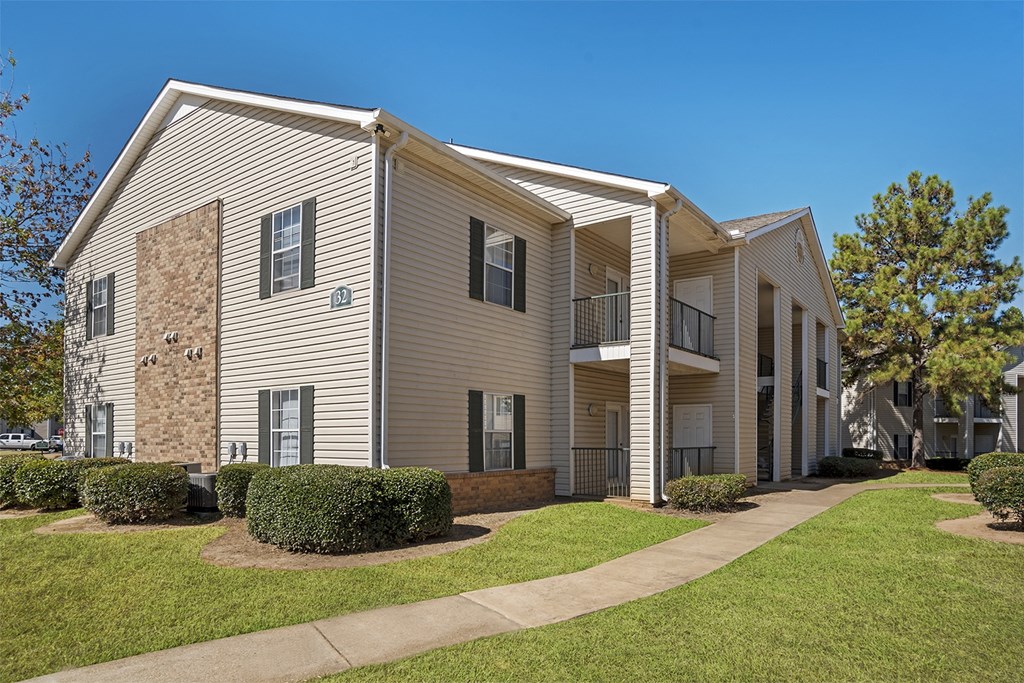 Exterior at Grand at Pearl Apartments, Pearl, MS 39208