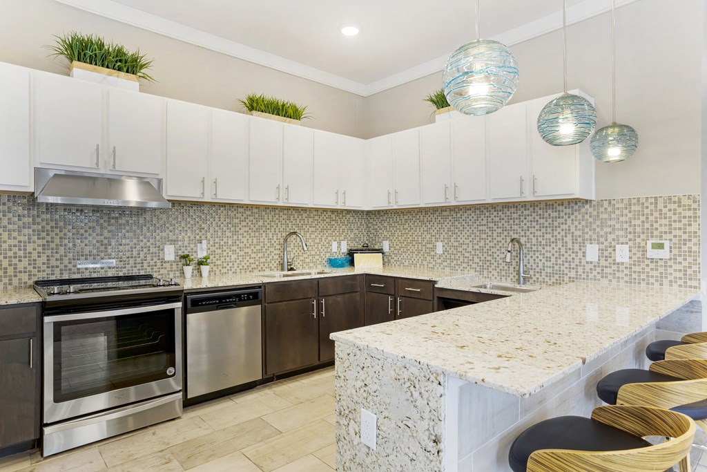 La Veranda Clubhouse