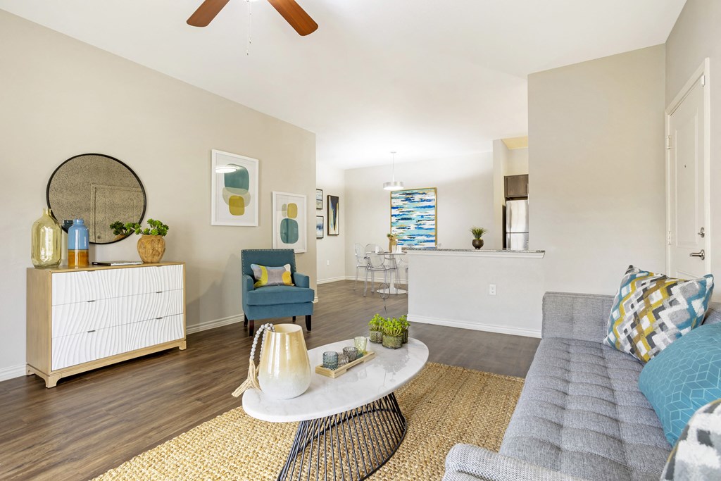 La Veranda Living Room