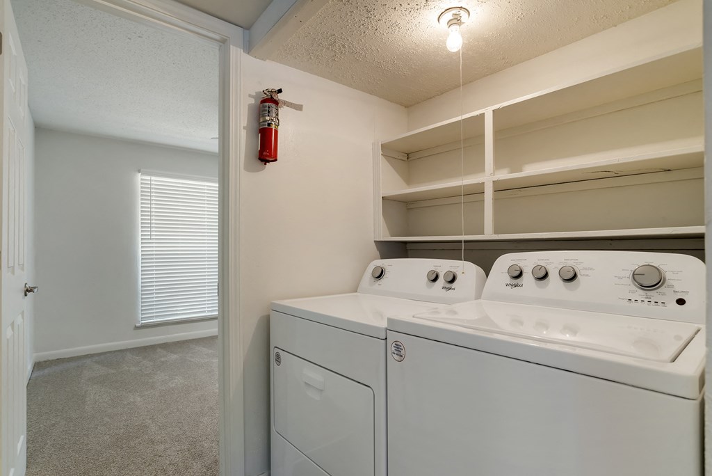 Washer Dryer at Lakeshore Landing Apartments, Ridgeland