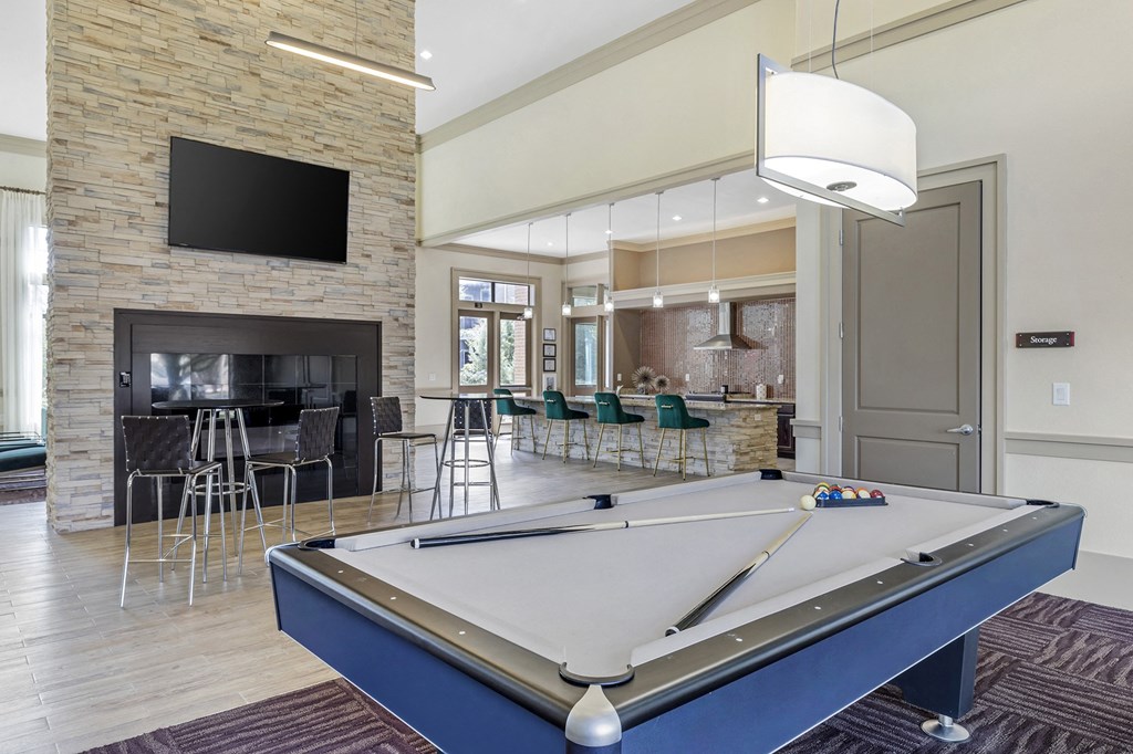 Large Clubhouse With Ample Sitting And Television at Mansfield on the Green, Milwaukie, TX