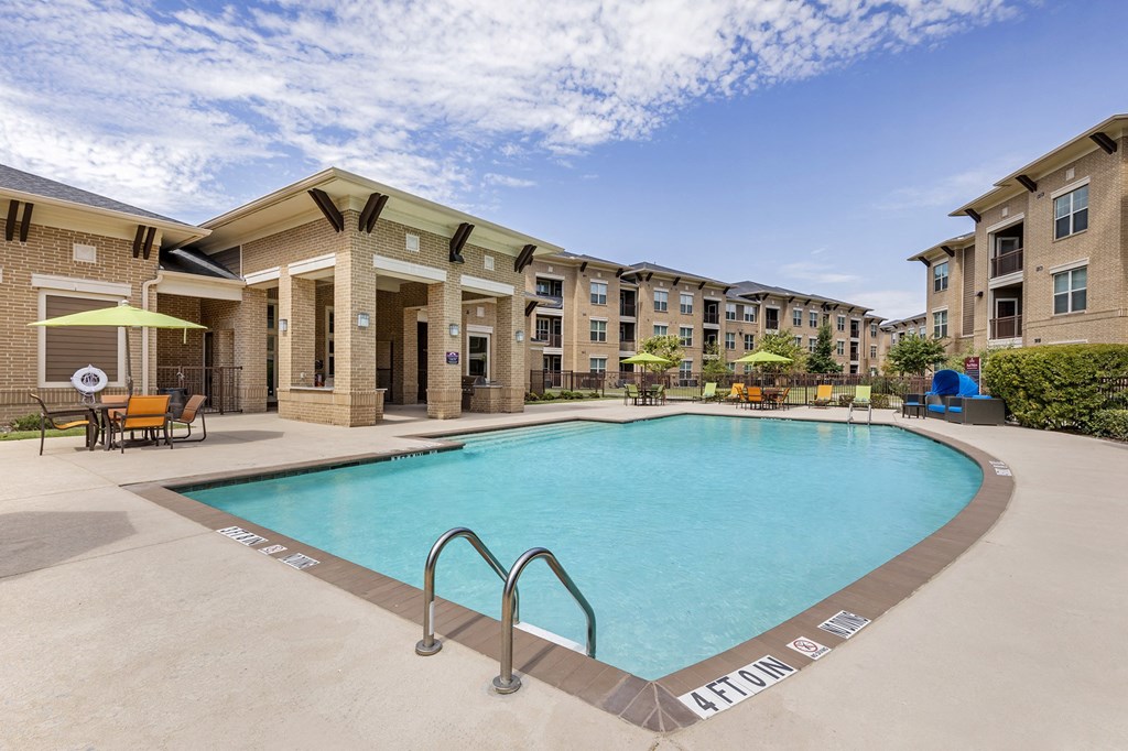 Sparkling Swimming Pool at Mansfield on the Green, Texas, 76063