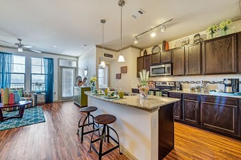 Mansfield on the Green Kitchen - Photo Gallery 6