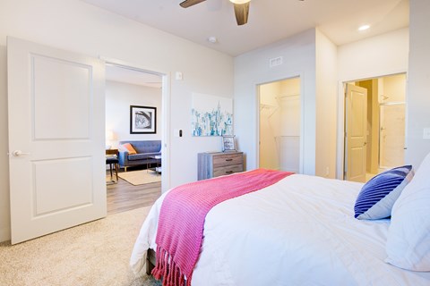 Bedroom at Midtown Row Apartments, Montgomery, AL, 36106