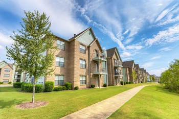North Creek Exterior - Photo Gallery 3