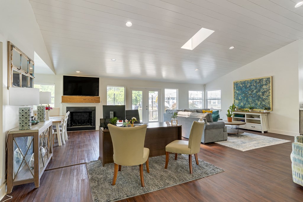 Clubhouse With Fireplace at Reflection Pointe, Flowood, Mississippi