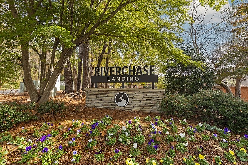 Riverchase Landing Entrance