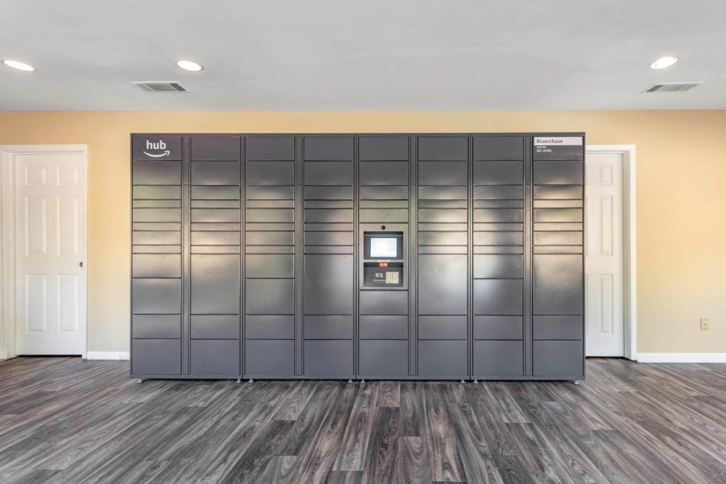 Riverchase_Amazon Hub