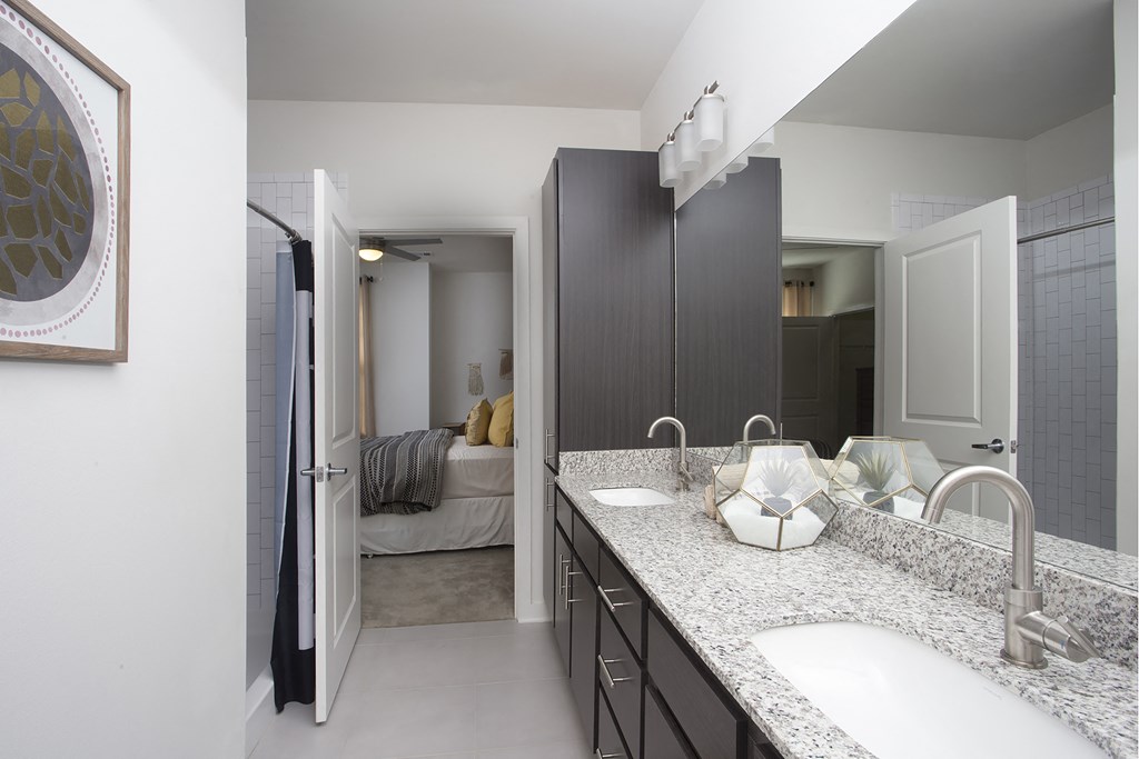 Robley Place Bathroom