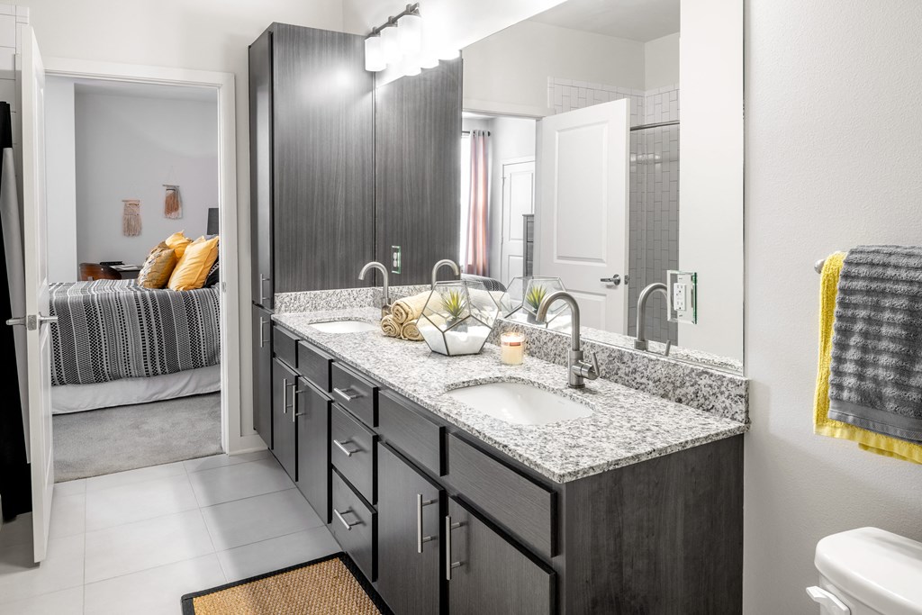 Robley Place Bathroom