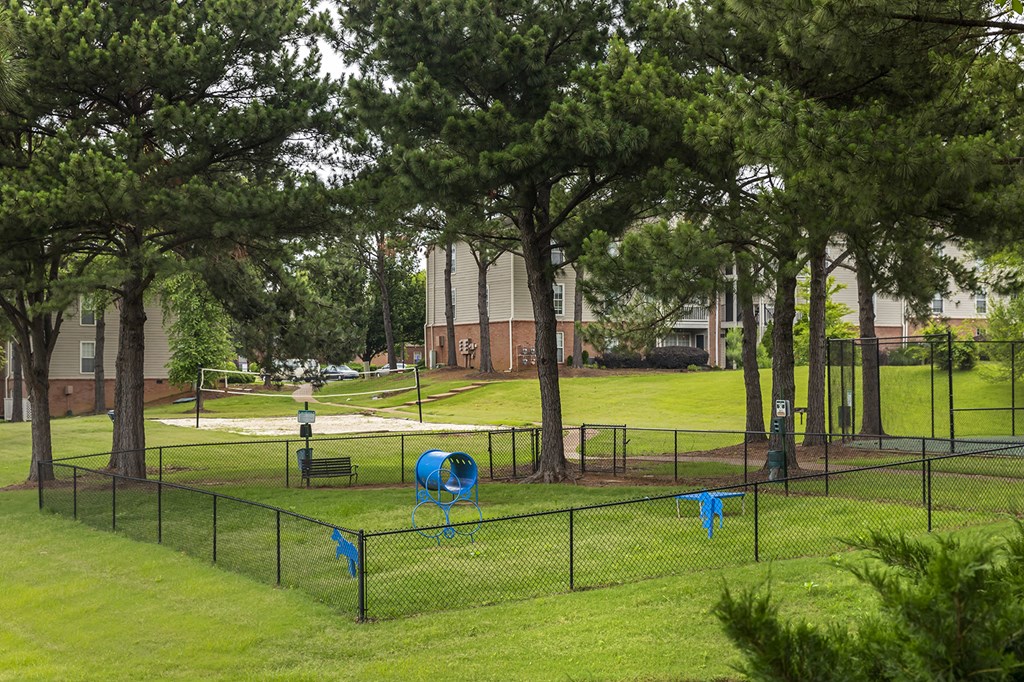 Dog Park at Southaven Pointe Apartments, Mississippi