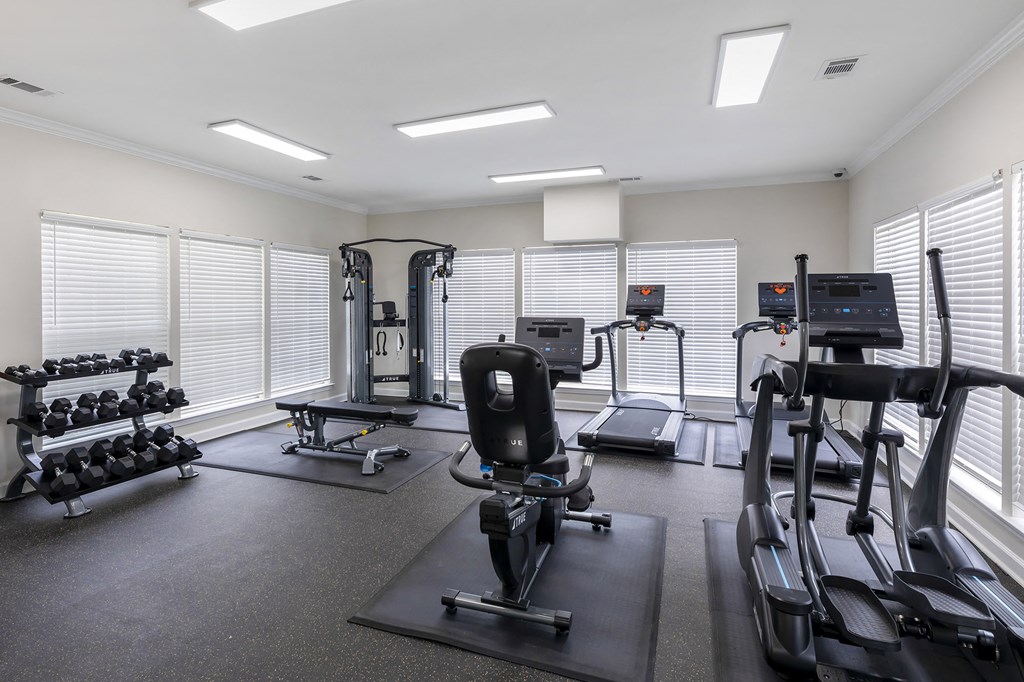 Fitness Center Fitness Center at Southaven Pointe Apartments, Southaven