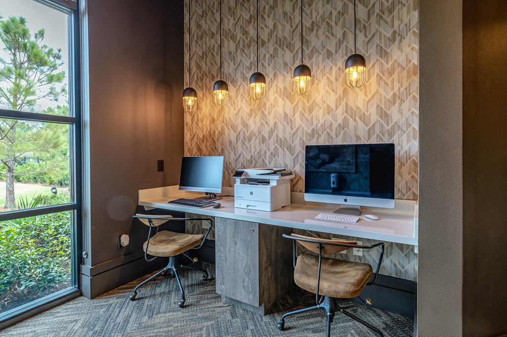 Wifi Lounge And Open Work Spaces at Stone Loch Apartments, Tomball, TX