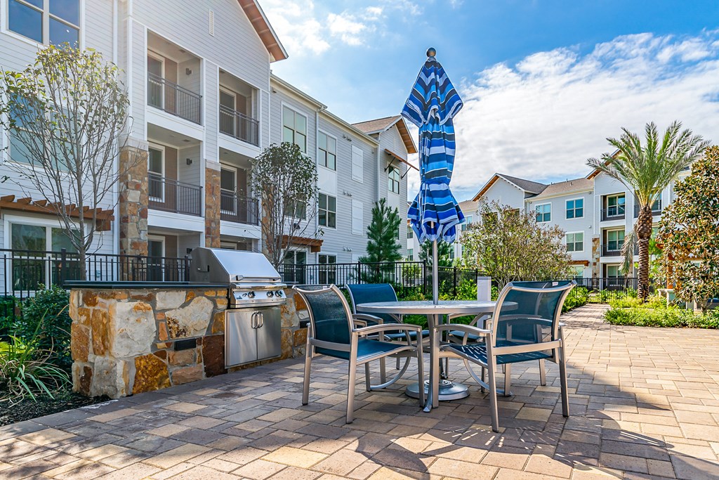 Grill Area at Stone Loch Apartments,Tomball, Texas