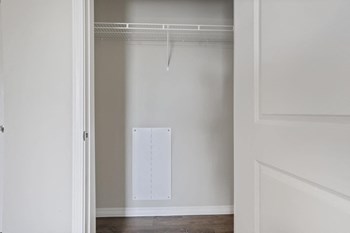 1001 Atcheson St 1-2 Beds Apartment, Affordable for Rent - Photo Gallery 21