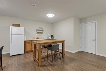 27 W Jenkins Ave 1-3 Beds Apartment, Affordable for Rent - Photo Gallery 20