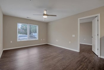 27 W Jenkins Ave 1-3 Beds Apartment, Affordable for Rent - Photo Gallery 5