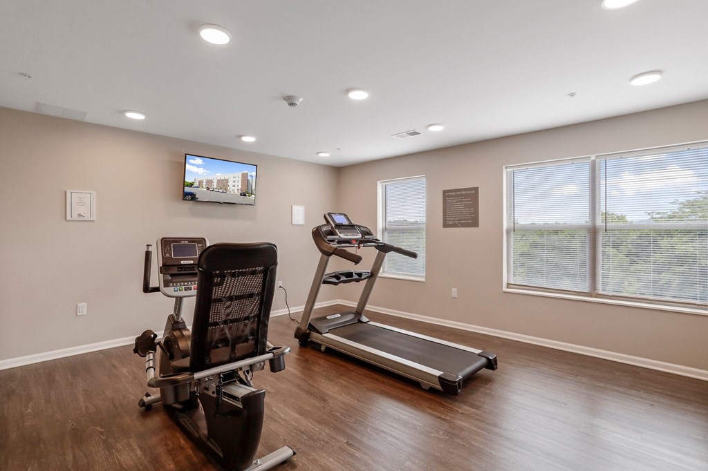 additional photo for property listing at chic digs with room to stretch out in the village 22 car