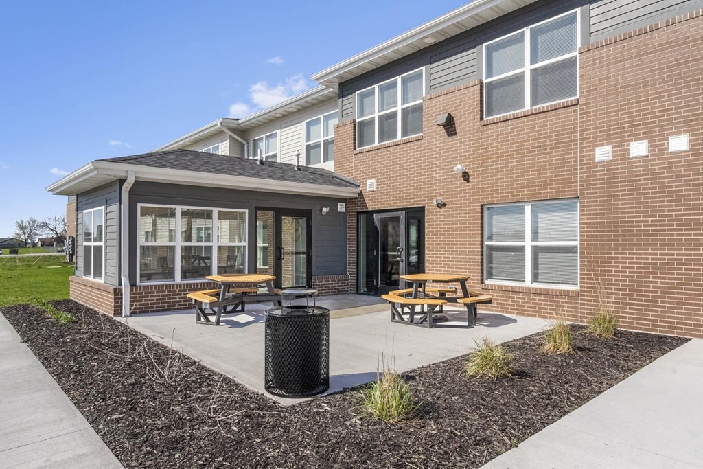 the reserve at fairfax corner apartments patio
