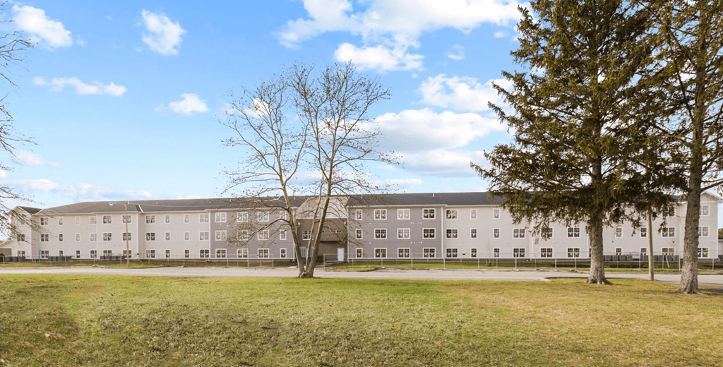 the building in which the hotel is located