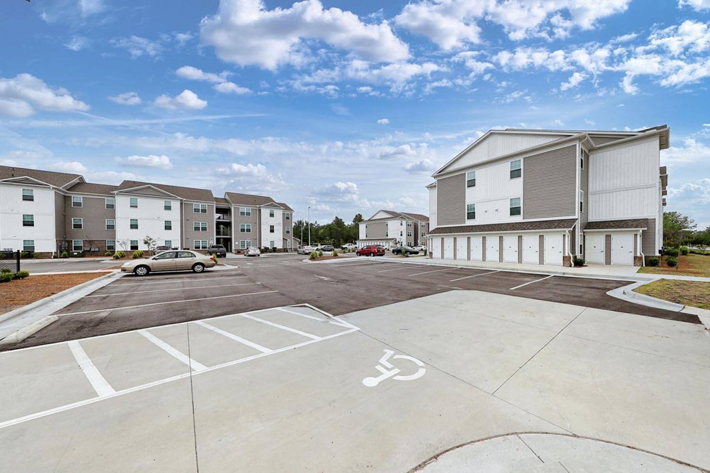 the reserve at fairfax corner apartments parking lot