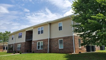 118 Chilhowee Circle 1-2 Beds Apartment, Affordable for Rent - Photo Gallery 3