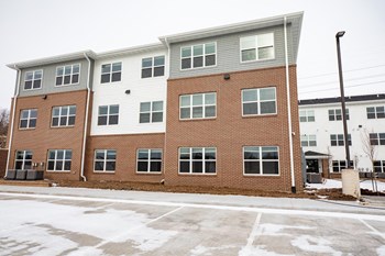 5409 NW Johnston Dr 1-2 Beds Apartment, Affordable for Rent - Photo Gallery 12