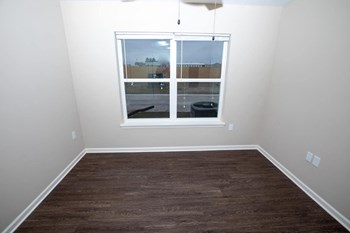5409 NW Johnston Dr 1-2 Beds Apartment, Affordable for Rent - Photo Gallery 51