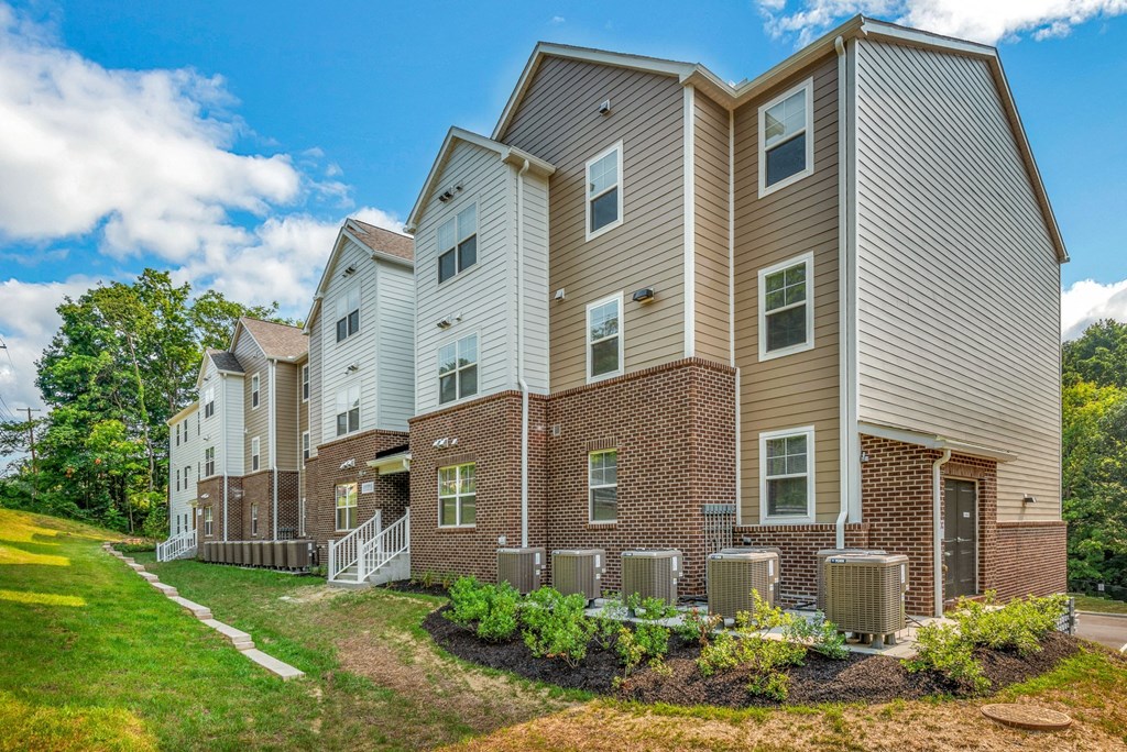 our apartments at the district feature a spacious yard and balconies