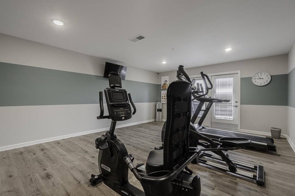 the gym at the flats at big tex apartments