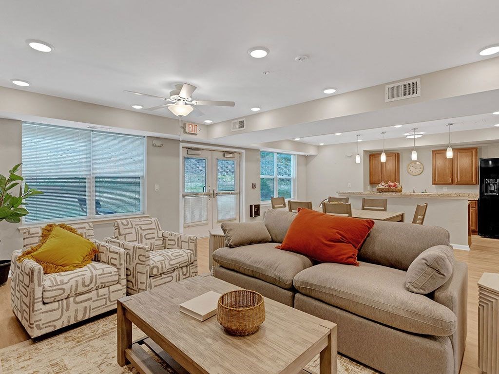 Robinson Overlook is a similar property to Columbia Pointe located in Columbia