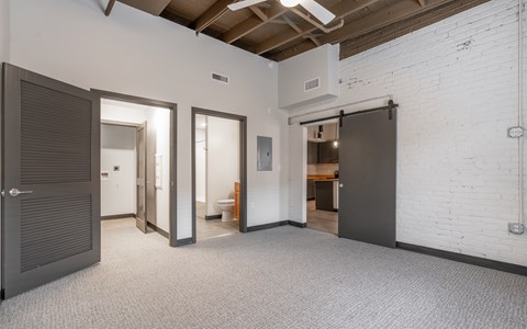 1BR, 1BA - 705SF - Bedroom