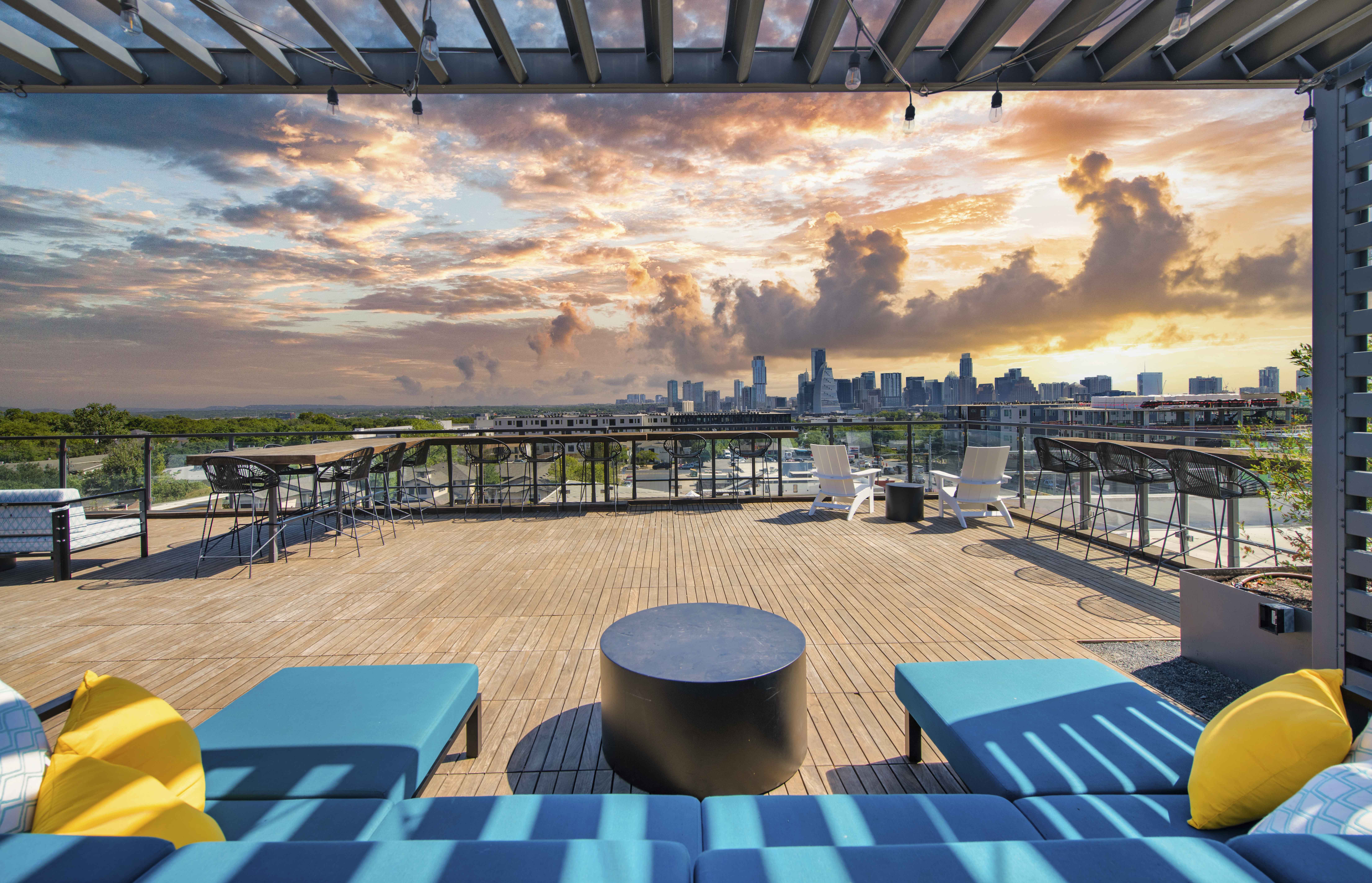 1500 South Lamar Blvd Studio-2 Beds Apartment for Rent