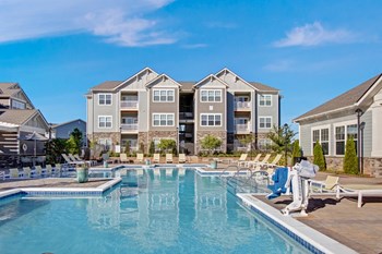 Resort-style swimming pool Resort-style swimming pool at York Woods at Lake Murray Apartment Homes, Columbia, 29212 - Photo Gallery 6