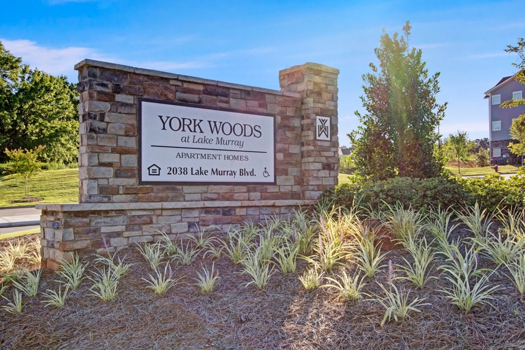 York Woods Sign