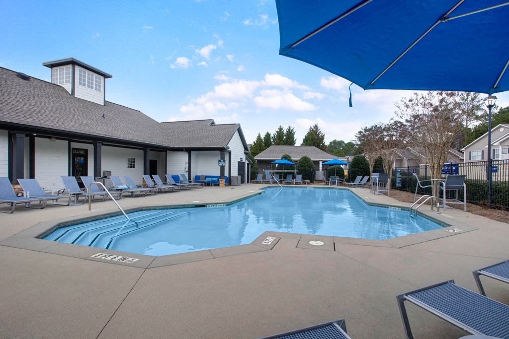 Resort-style Swimming Pool and Deck