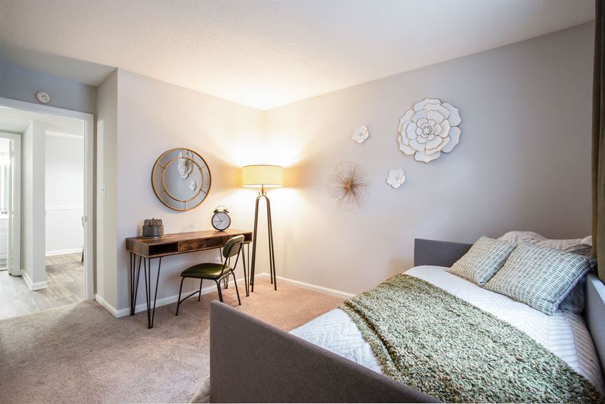 bedroom with room for work desk and day bed - Photo Gallery