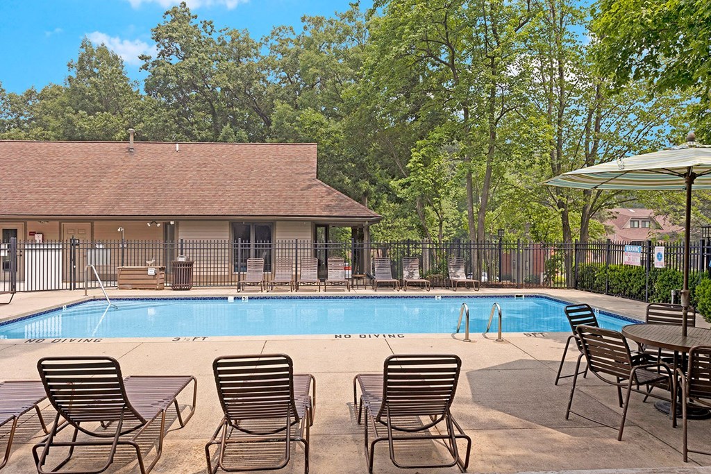 Resort-style Swimming Pool and Deck