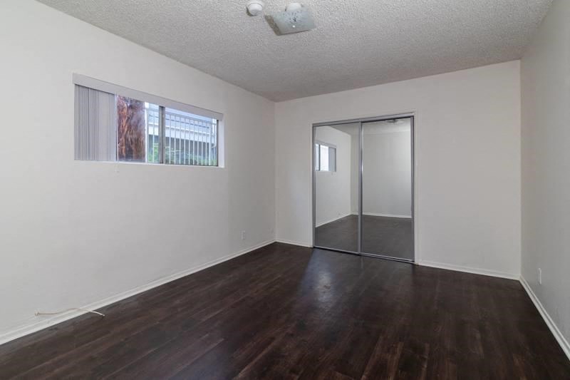 A41--1204-1208 West Adams Blvd.