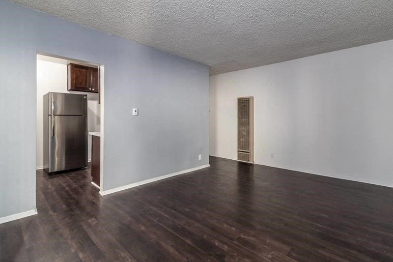 A41--1204-1208 West Adams Blvd.