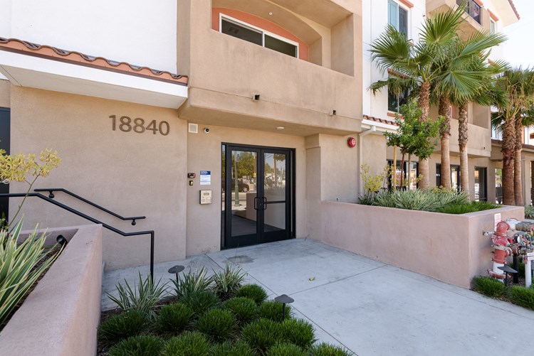 Sherman Way Luxury Apartment Homes